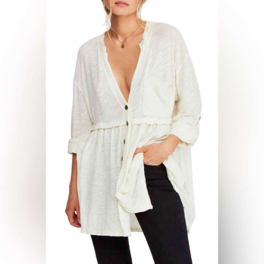 NWT! FREE PEOPLE white Jolin Button Front Tunic Top in Ivory.
